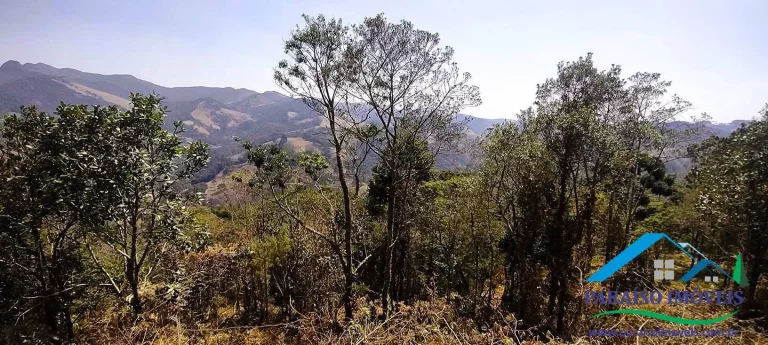 Imagem Terreno à venda no Bairro dos Venâncios, junto à Pedra do Barnabé