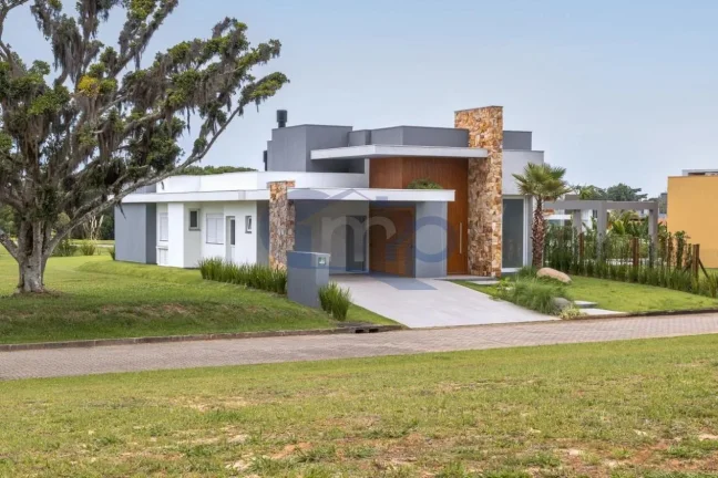 Casa a venda com 3 suites no Reserva das Aguas em Torres/RS