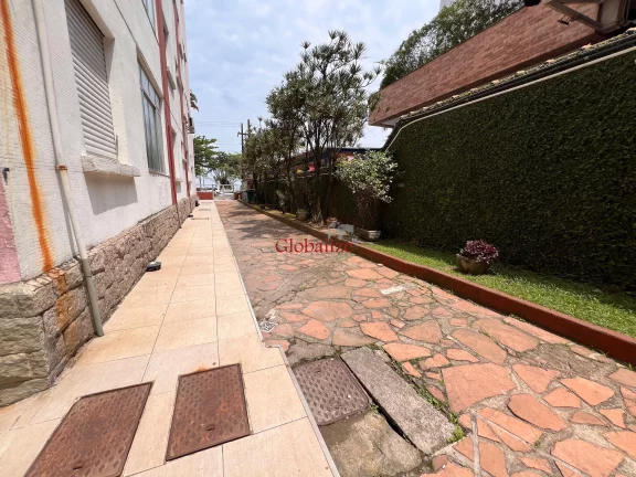 Imagem Oportunidade Para Reforma - Apartamento Vista Mar com 2 dormitórios e 1 vaga escriturada em prédio com portaria 24hrs e elevador por R$ 890.000,00
