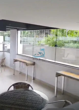 Imagem Apartamento a venda com 2 dormitórios e varanda gourmet no centro de Ubatuba.