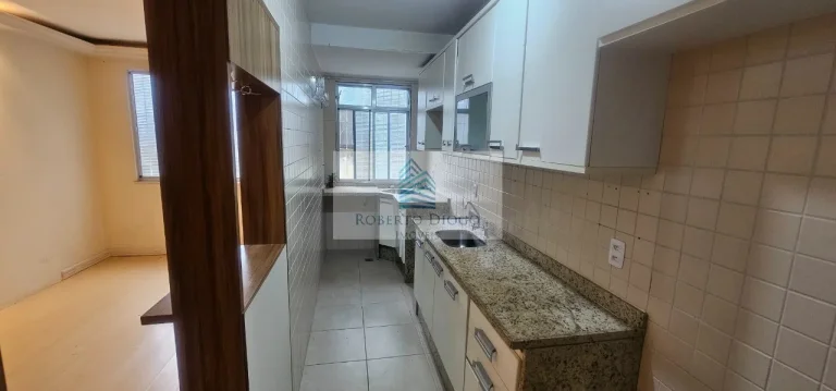 Imagem Apartamento à venda no Rio de Janeiro, Camorim: 2 quartos, sala, vaga de garagem, 52 m² de área.