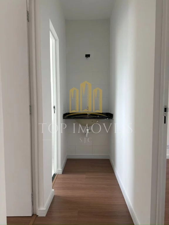 Imagem Excelente Oportunidade! Sobrado com 2 dormitórios em condomínio fechado.