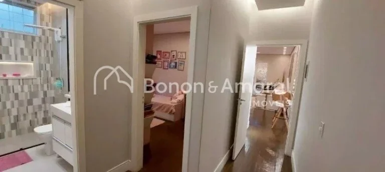 Imagem Linda casa térrea com 166,63m², acabamento em porcelanato, granito e vinílico. Conta com 3 quarto...