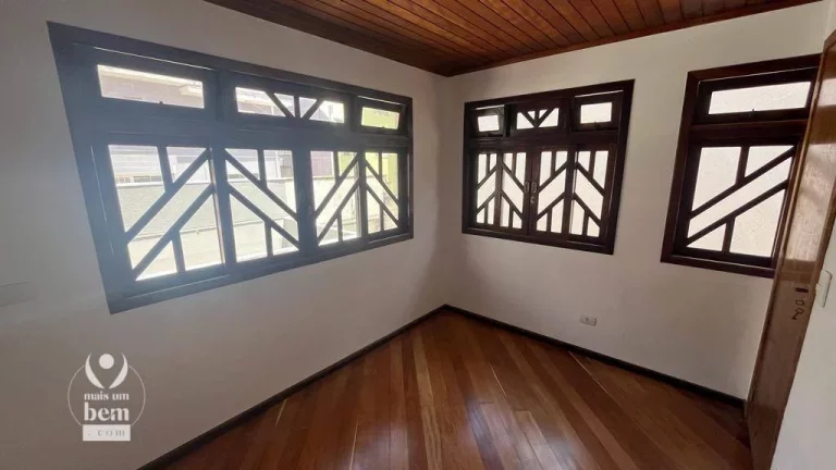 Imagem Sobrado com 5 quartos à venda, 254 m² por R$ 961.000 - Atuba - Curitiba/PR