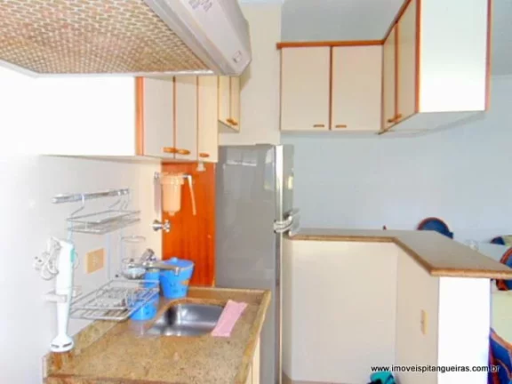 Imagem Pitangueiras - Uma quadra da praia - Flat com lazer - 02 vagas de garagem.