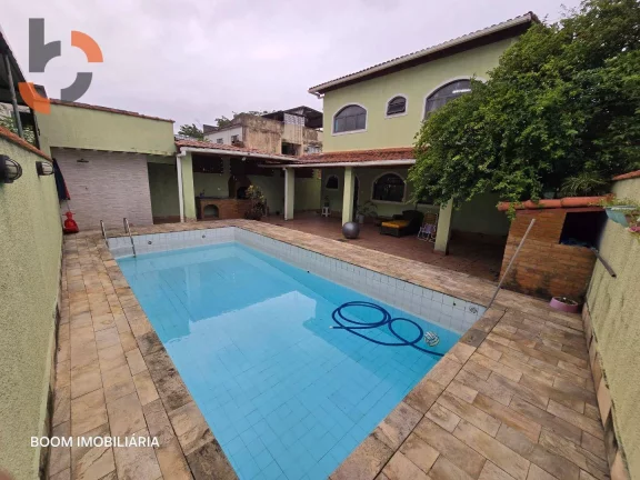 Imagem Casa com 4 dormitórios à venda, 177 m² por R$ 595.000,00 - Cruzeiro do Sul - Mesquita/RJ