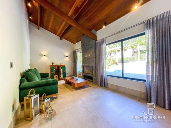 Imagem Casa à venda, 260 m² por R$ 3.300.000,00 - Comary - Teresópolis/RJ