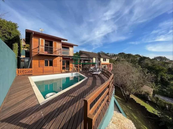 Casa com 3 Quartos à Venda, 596 m² em Terras Do Madeira - Carapicuíba