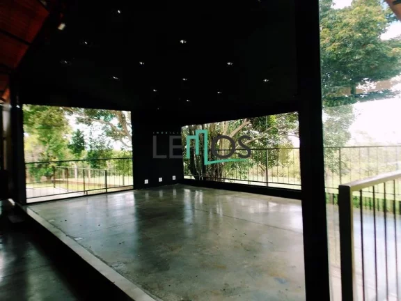 Imagem VENDE-SE CHACARA PARA EVENTOS ( EXCELENTE OPORTUNIDADE PARA INVESTIMENTO )