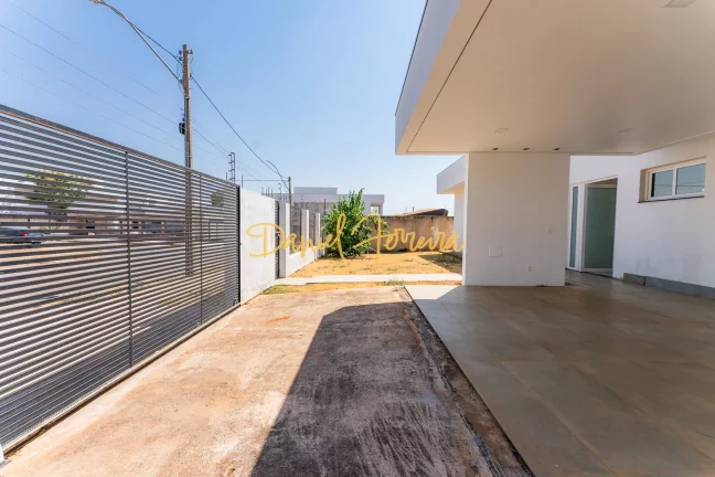 Imagem Casa Térrea com 3 Quartos no Jardim Botânico III