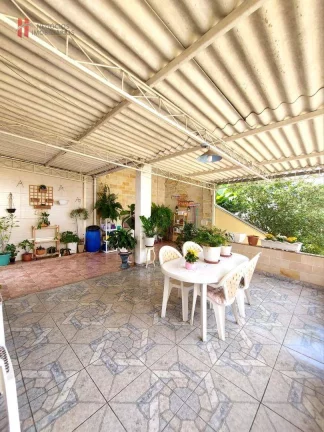 Imagem Casa de condomínio com 3 quartos à venda, 350 m² por R$ 2.800.000 - Jardim Vinte e Cinco de Agosto - Duque de Caxias/RJ