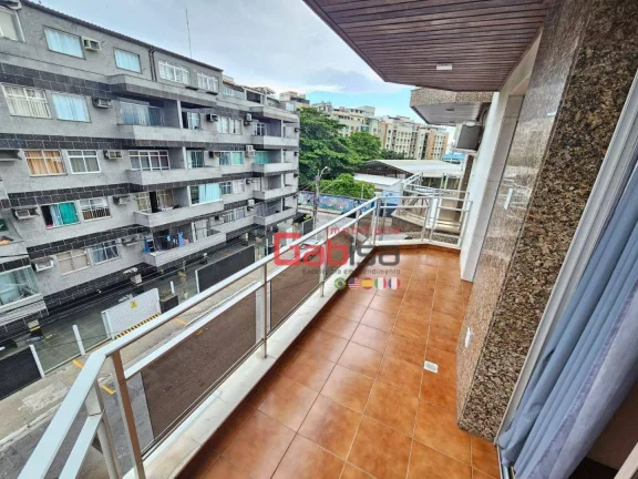 Imagem Apartamento com 3 dormitórios à venda, 146 m² por R$ 850.000,00 - Centro - Cabo Frio/RJ