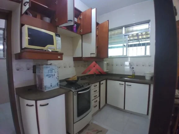 Imagem Casa com 3 dormitórios para alugar por R$ 2.144,70/mês - Centro - São Gonçalo/RJ