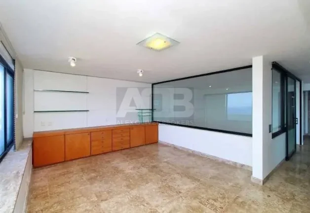Imagem Cobertura à venda na Atlântica, 4quartos, 3vagas, 653m2, Frontal Mar.