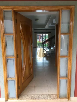 Imagem Casa com 4 suítes e Piscina Aquecida Condomínio Aurora Village