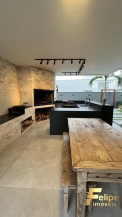 Imagem Casa no Condomínio Alphaville Serra com 4 suítes