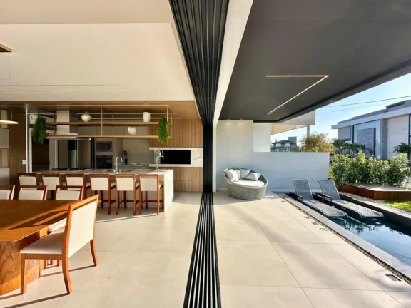 Imagem Casa em Condominio 5 Dormitórios - Bairro xangri-la