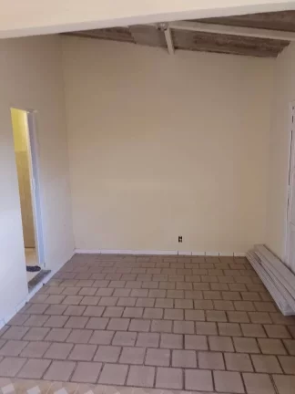 Imagem Terreno comercial a venda na localidade de virgem santa Macaé RJ. 2000m2.