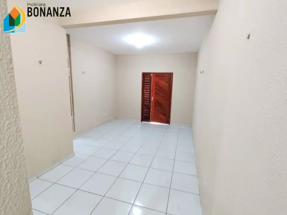 Imagem Casa com 02 quartos para Alugar em Maranguape