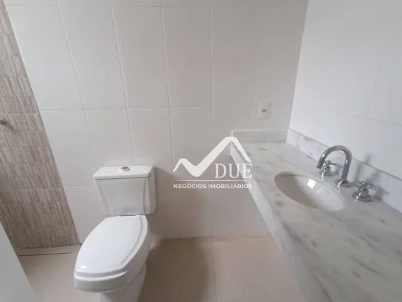 Imagem Sobrado com 3 dormitórios à venda, 151 m² por R$ 950.000,00 - Gonzaga - Santos/SP