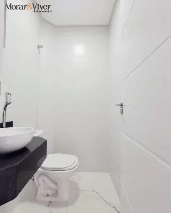 Imagem Sobrado para Venda em São José dos Pinhais, Cidade Jardim, 3 dormitórios, 3 suítes, 4 banheiros, 2 vagas