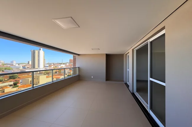 Imagem Apartamento tipo para venda em Centro com 3 quartos, sendo 3 suítes, 180m2