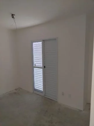 Imagem Sobrado com 2 dormitórios à venda, 61 m² por R$ 340.000,00 - Vila Urupês - Suzano/SP
