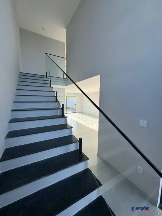 Imagem VENDO DUPLEX 3/4 SENDO UMA SUITE EM CONDOMÍNIO - SIM