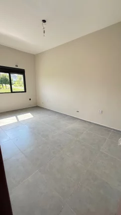 Imagem Linda casa a venda no condomínio Ninho Verde - Porangaba/SP.