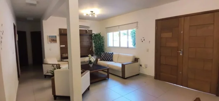 Imagem Casa à venda Riviera módulo 3 a poucos metros da praia.