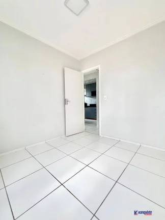 Imagem VENDO APARTAMENTO 2/4 EM CONDOMINIO NA AVENIDA JORGE LEAL