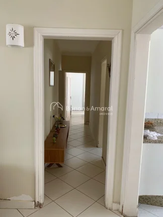 Imagem Casa térrea a venda no Taquaral, 3 quartos e armários planejados, sendo 1 suíte, banheiro social,...