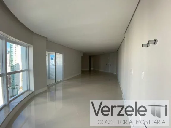 Imagem Apartamento Quadra Mar para Venda em Balneário Camboriú / SC no bairro Pioneiros