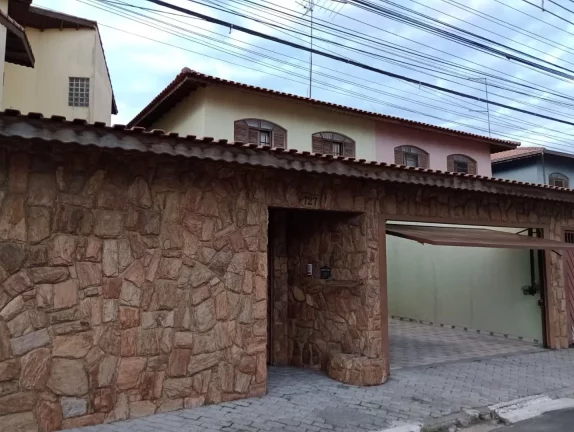 Imagem Sobrado com 3 dormitórios à venda, 165 m² por R$ 590.000,00 - Vila Acoreana - Poá/SP