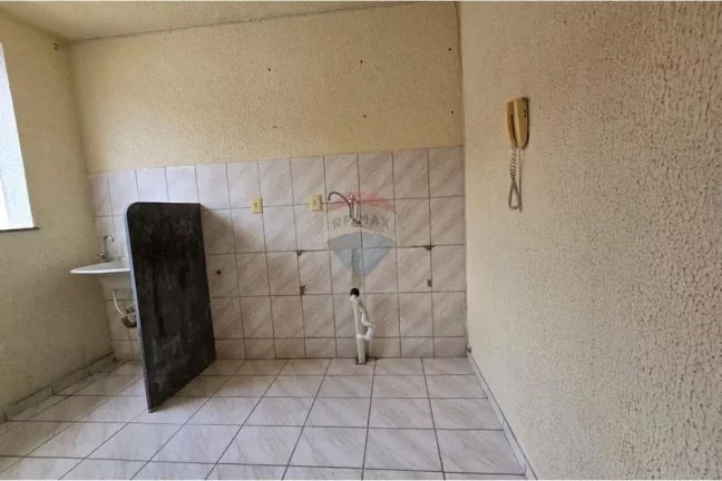 Imagem Apartamento á venda com 2 quartos e com 42m² em Paciência - Rio de Janeiro