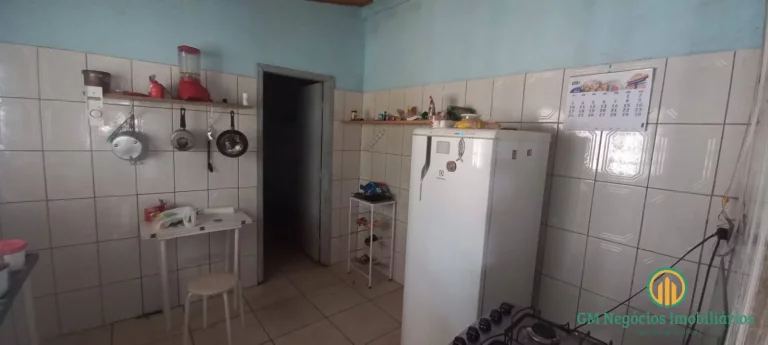 Imagem Terreno amplo em bairro residencial e zona mista São Roque