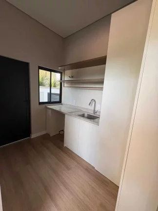 Imagem Casa alto padrão com 3 dormitórios sendo 1 suíte e 2 vagas em Jaraguá do Sul /SC