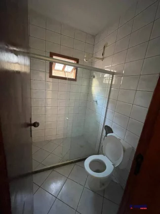 Imagem VENDO CASA EM CONDOMINIO
