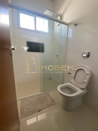Imagem Imperdível! Casa à venda em Sinop-MT, Jardim Maringá: 3 quartos, 1 suíte, 2 salas, 3 banheiros, 6 vagas, 247,50m².