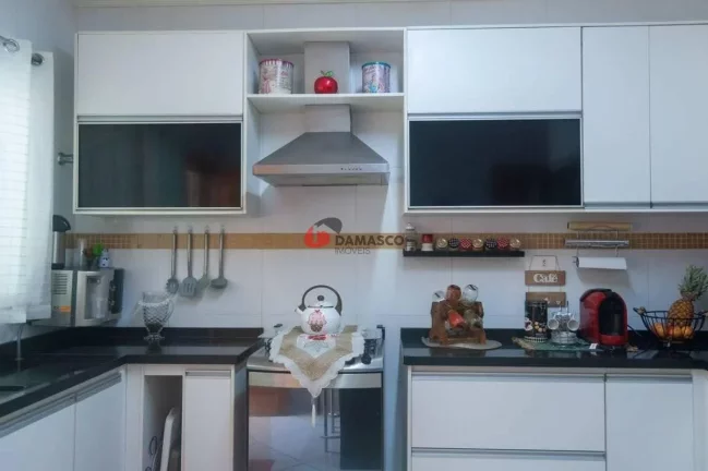 Imagem Sobrado à venda 3 Quartos, 1 Suite, 2 Vagas, Vila Alpina, São Paulo - SP