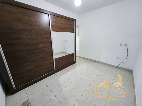 Imagem Ótima casa com 2 dormitórios no Jardim Silvânia