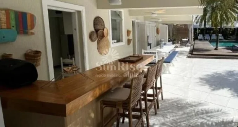 Imagem Casa Alto Padrão á venda em terreno com 2.000m² com 9 suítes - Guarujá- SP