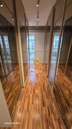 Imagem Sobrado 03 pavimentos, 580m2, Elevador, 03 Suites, Mobiliado, Alto Padrão