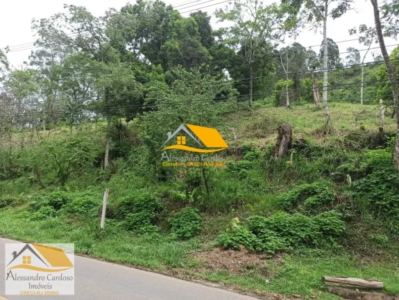 Terreno de 450 mts² em Amparo