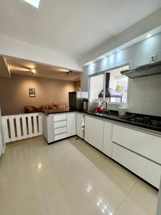 Imagem Sobrado à venda com 3 quartos, sendo 1 suíte, no condomínio Rio Preto, Atibaia - SP