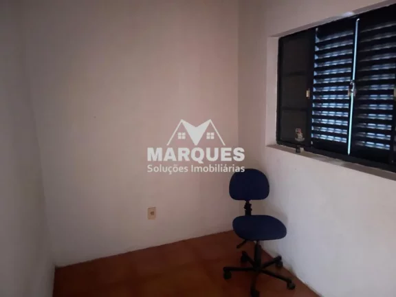 Imagem Imovel com 2 casas terreno de 250m2