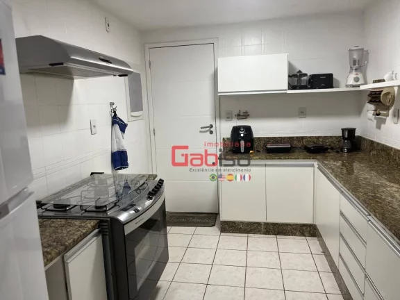 Imagem Apartamento com 4 dormitórios à venda, 170 m² por R$ 1.400.000,00 - Centro - Cabo Frio/RJ