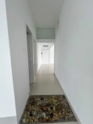 Imagem Cobertura comercial com 555m2 no Centro de Balneário Camboriú