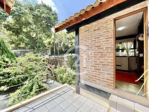 Imagem Casa com 3 dormitórios à venda, 183 m² por R$ 1.280.000,00 - Chácara Santa Lúcia - Carapicuíba/SP