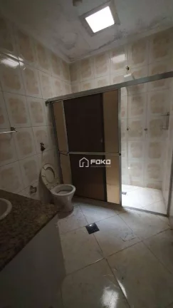 Imagem Casa térrea com 3 dormitórios para alugar, 260 m² por R$ 4.740/mês - Vila Rosália - Guarulhos/SP